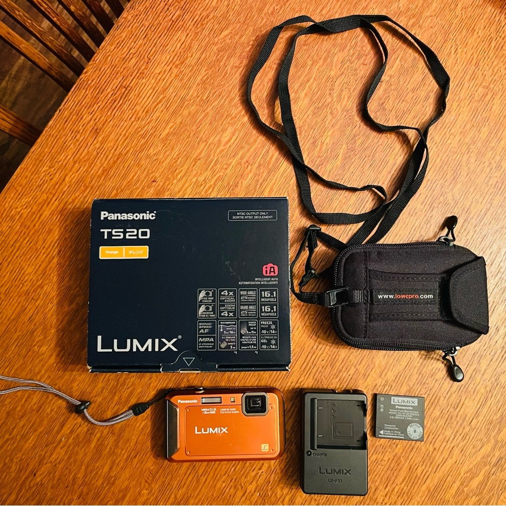 Panasonic Lumix TS20 Orange Underwater Canera